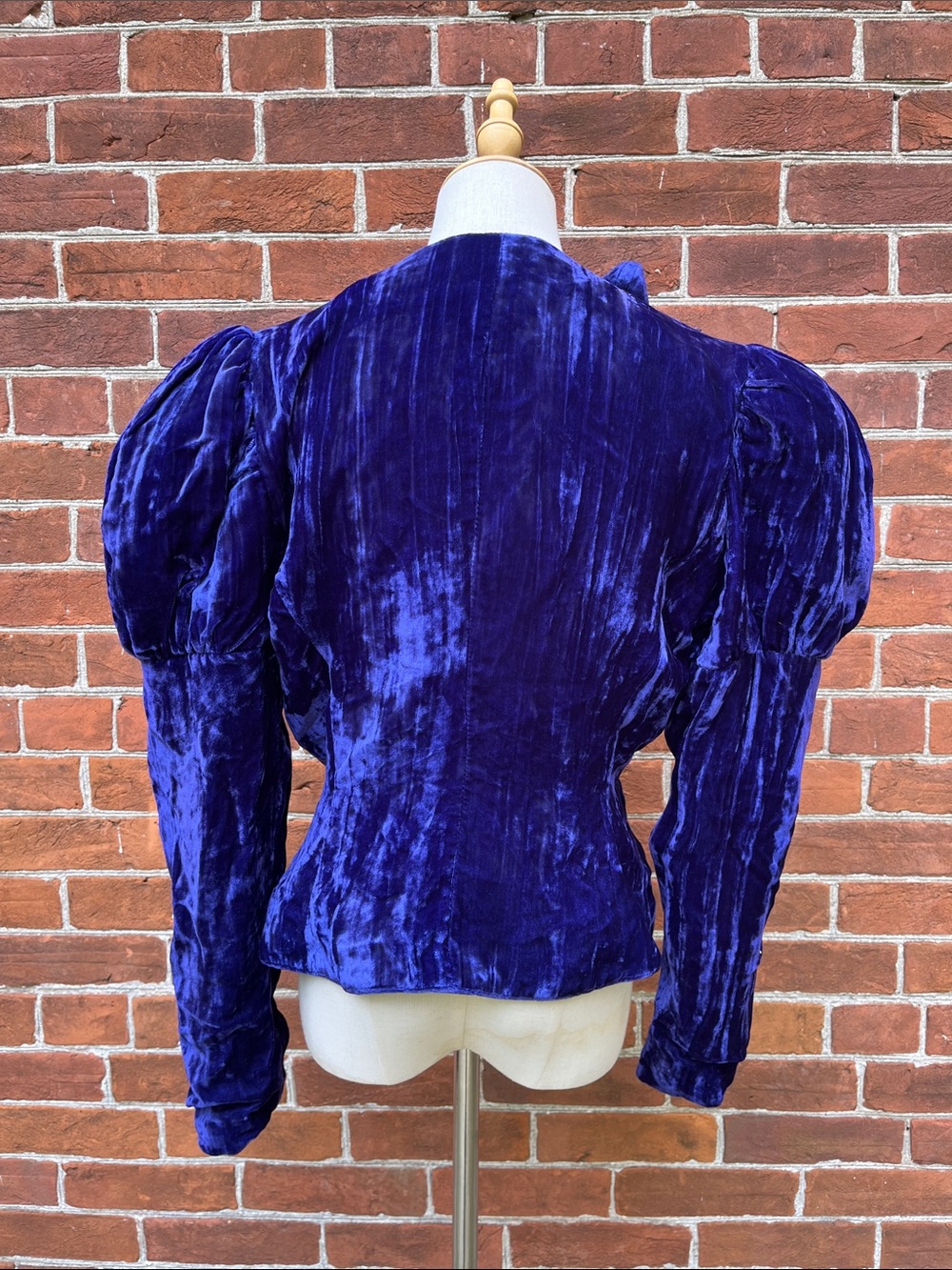 Vintage Deep Purple Crushed Velvet Puff Sleeve Top - Picture 4 of 6